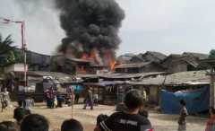 Diskar PB Kota Bandung atasi kebakaran sejumlah rumah di Pasirkoja